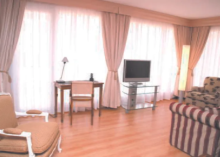 Hotel U Villa-gomá 3*